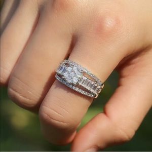 NWT White Sapphire Ring sz 6